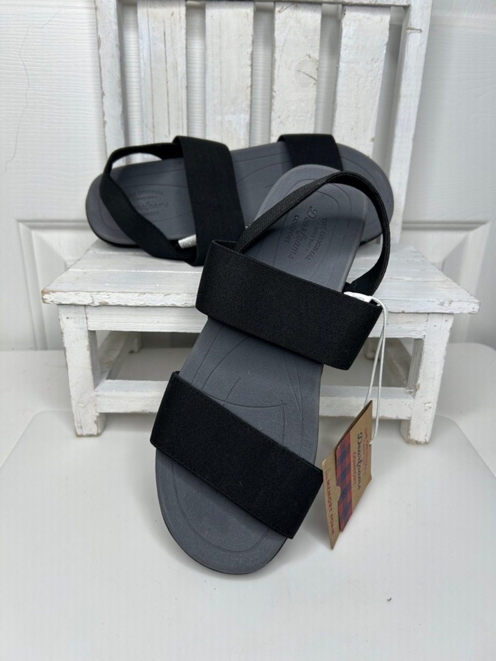 dearfoams Black Women's Dual Elastic Strap Sandals